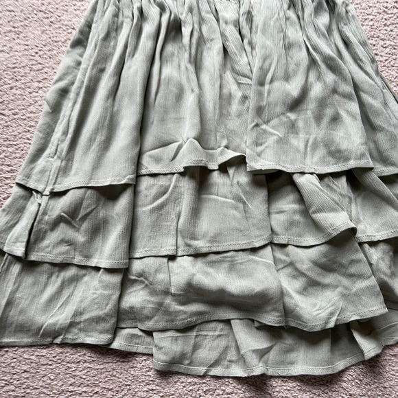 Hollister Saidie On Off Shoulder Tiered Sundress Dress Skort Sage Green Ruffle M - Picture 14 of 14